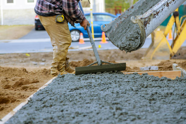 Best Concrete Driveway Installation  in Roselawn, IN